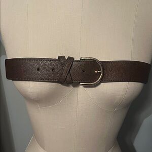 Tommy Hilfiger Rich Brown Belt with Elegant Gold Buckle